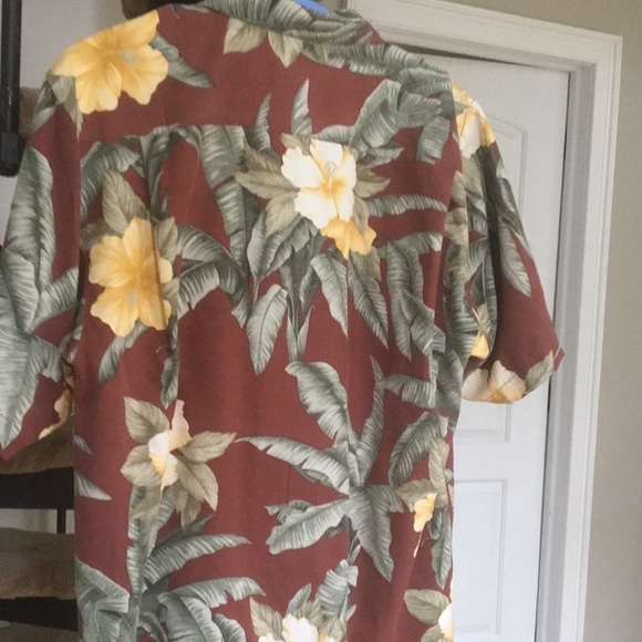 Tommy Bahama short sleeve silk shirt - Picture 5 of 7